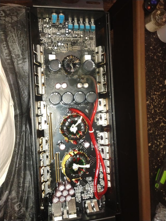 How to Fix a Blown Car Amplifier