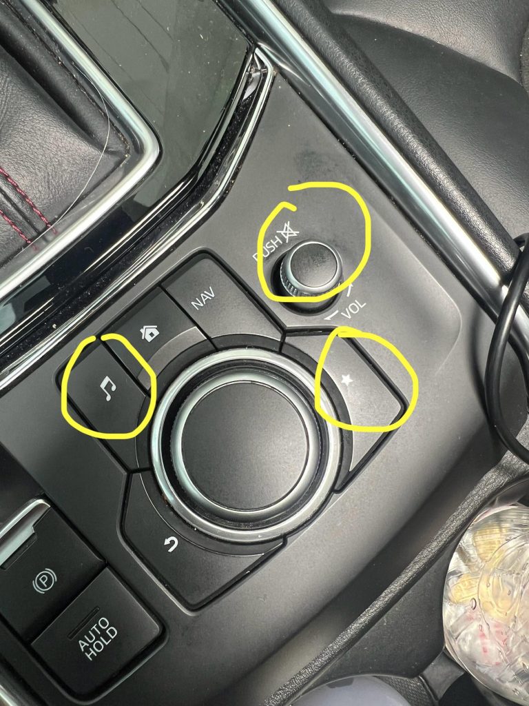 How to Turn on Front Speakers in Car
