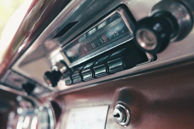How Much Does It Cost to Change a Car Stereo: Ultimate Price Guide